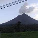 Volcán Arenal Sin nubes